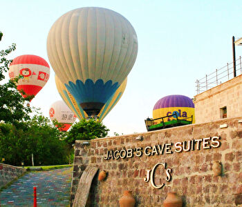 Jacob's Cave Suites