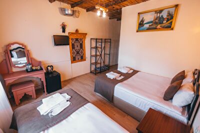 Standart Üç Kişilik Oda